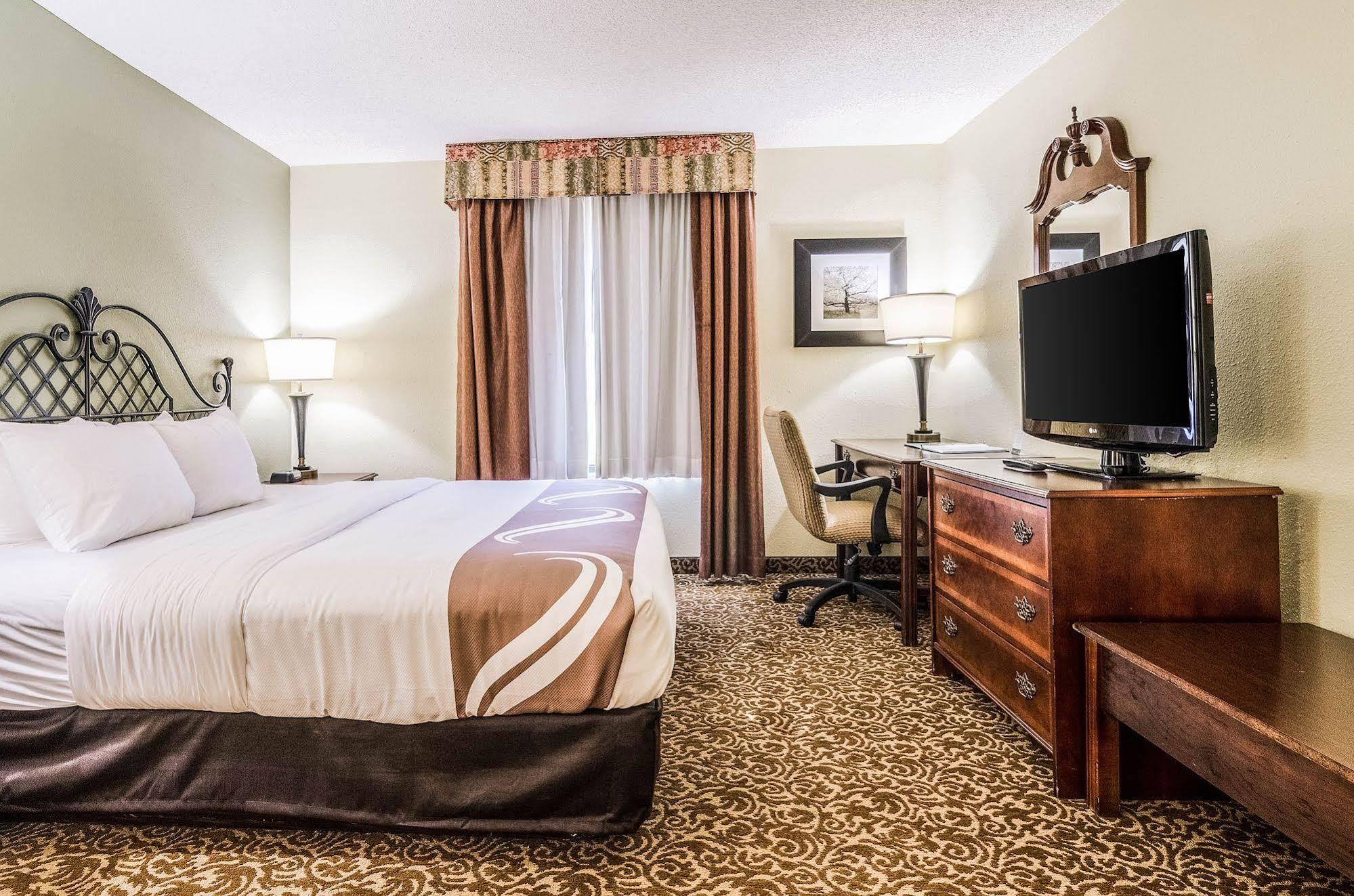 Quality Inn Whiteville North Exterior photo