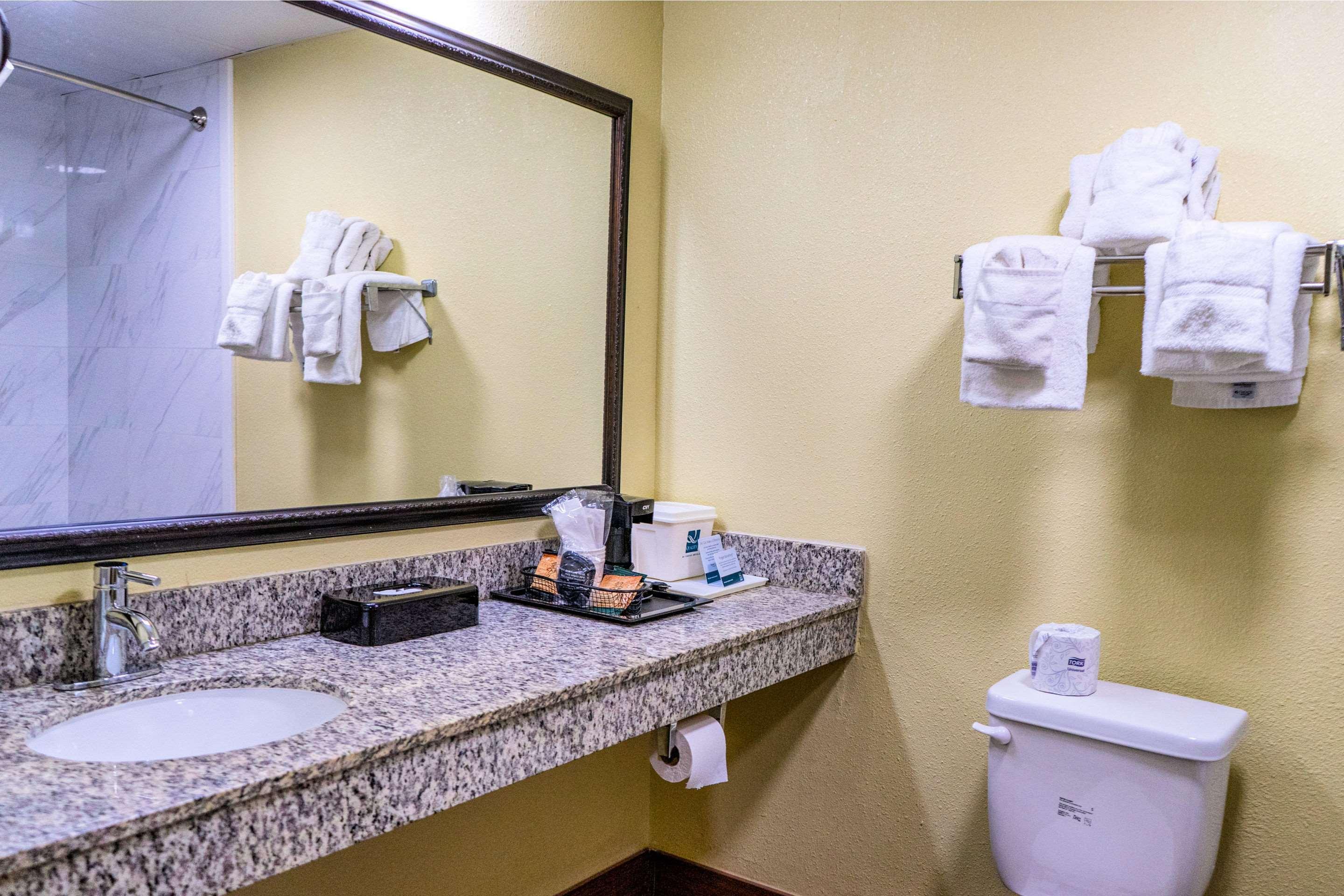 Quality Inn Whiteville North Exterior photo