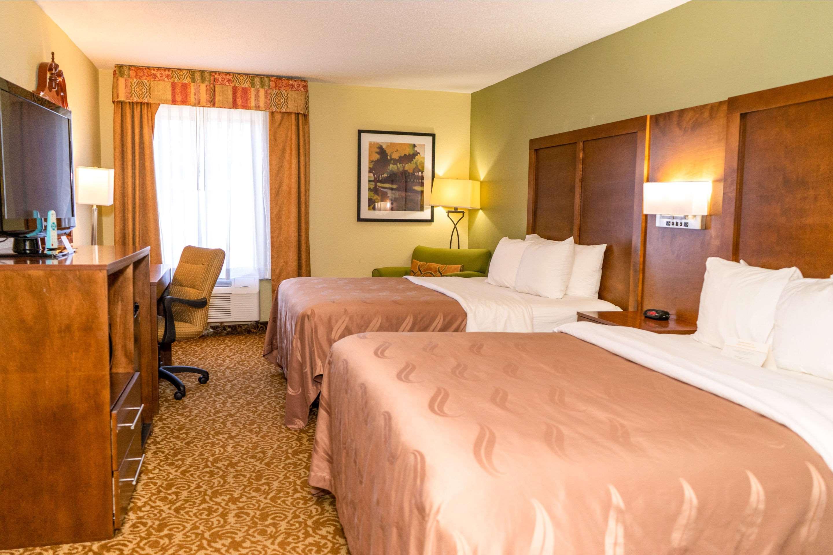 Quality Inn Whiteville North Exterior photo