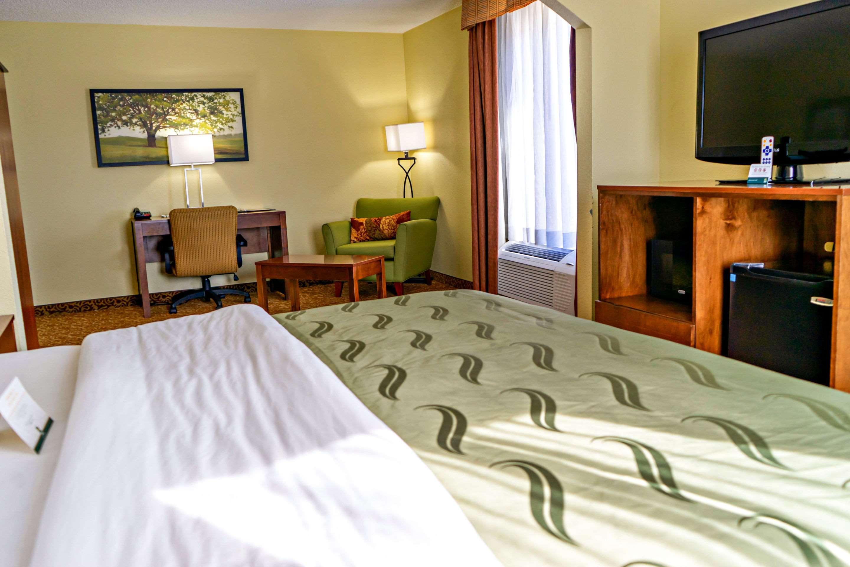Quality Inn Whiteville North Exterior photo
